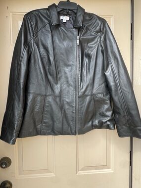 Denim&Co Black Leather Zip-Front Women's Jacket